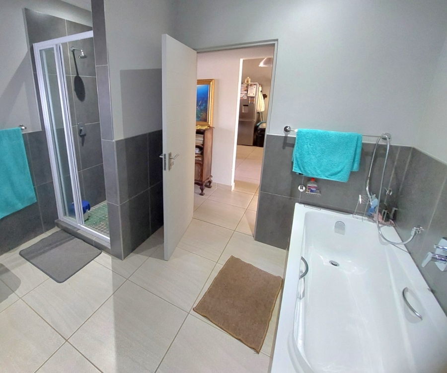 2 Bedroom Property for Sale in Ifafi North West